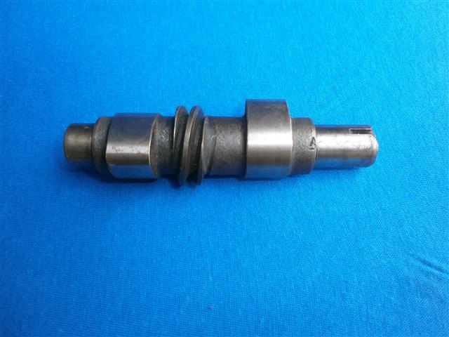 Nockenwelle R24,25,25/2,25/3,26 gebraucht