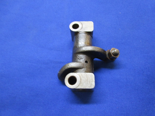 Schwinghebel kompl. Einlaß R24,25 und Einlaß  rechts  und Auslaß  links  R51/2 gebraucht