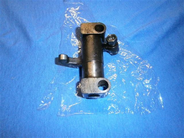 Schwinghebel kompl. Einlaß links und Auslaß rechts. R51/3,67,2,67/3,50,50/2,50S,60,60/2,gebraucht