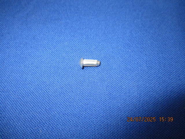 Kerbnagel Lenkschloß R25/3,26,27,50-69S,Boxer 1970- 09/81 und Tankdeckel R50/5-90S