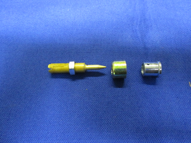 Luftregulierschraube Satz (Luftr., Hülse,Kappe,Mutter)