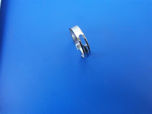 Spannschelle für Gummimuffe Vergaser verchromt R26,27, R51/2,51/3,67,67/2,67/3,50,50/2,60,60/2,50S;  V