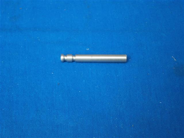 Bolzen Kupplungshebel am Getriebedeckel R26,27,50,50/2,60,60/2,50S,69,69S