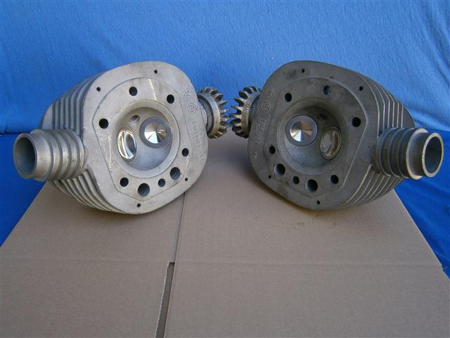Zylinderkopf 1000er  Paar Krümmerrohr 40mm, Sport, neu aufgebaut:  neue Ventile A-40mm, E-42mm, Führungen, Federn, Vergaserflansch Durchmesser 46mm