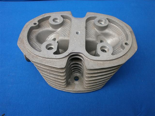 Zylinderkopf R65,R65LS,R65T,R65GS, links Modelle ab 9.80  und R65 ab 1985 Rohling ohne Führung und Sitzringe
