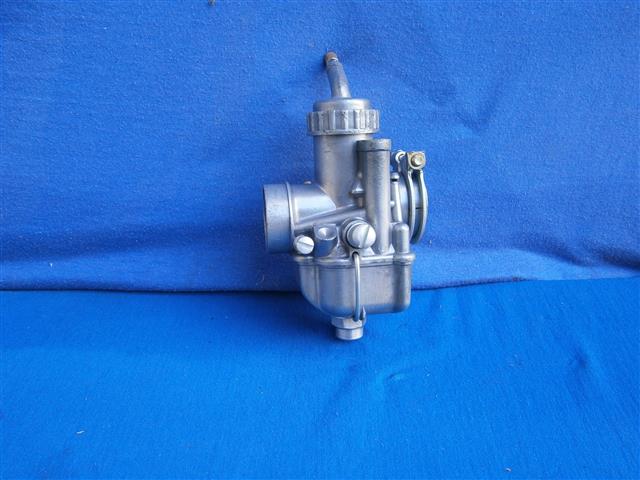 Vergaser R50/5 auch für 60/5  mit geänderter Haupt-und Lererlaufdüse rechts (NOS)