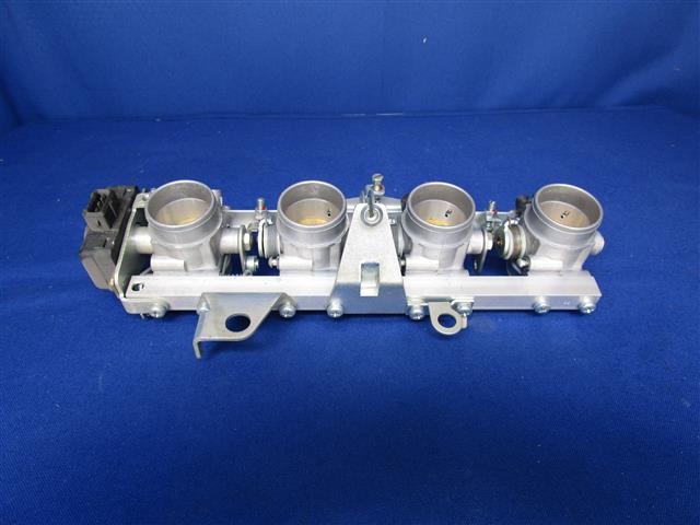 Drosselklappenstutzen K100, K100RS,RT,LT neue Nummer 13541461807