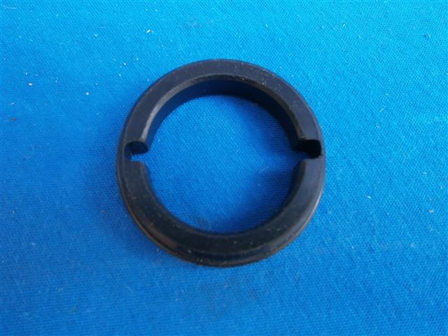 Scheinwerferhalter rechts Boxer von 1974-1995 außer R45,65 1978-1984 Restposten