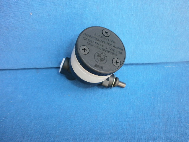 Kolben (13) R45,65 mit Vorratsbehälter rundes Gehäuse (NOS)