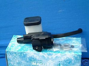 Gasgriff 1zügig, R45,65 1981-1984  und R80,100, 1u2 Bremss. ab 9.81-1984  ohne Griffr. 15mm