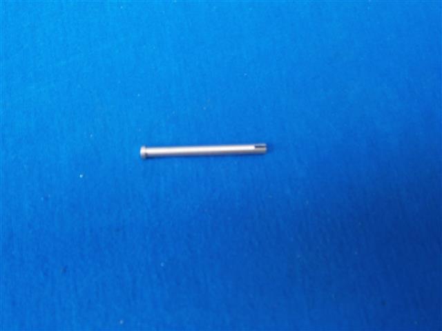 Tank R25/3 neu, mit Werkzeugkastendeckel und Schloß, mit Kniekissen links und rechts, 2x Tankembleme und Tankdeckel