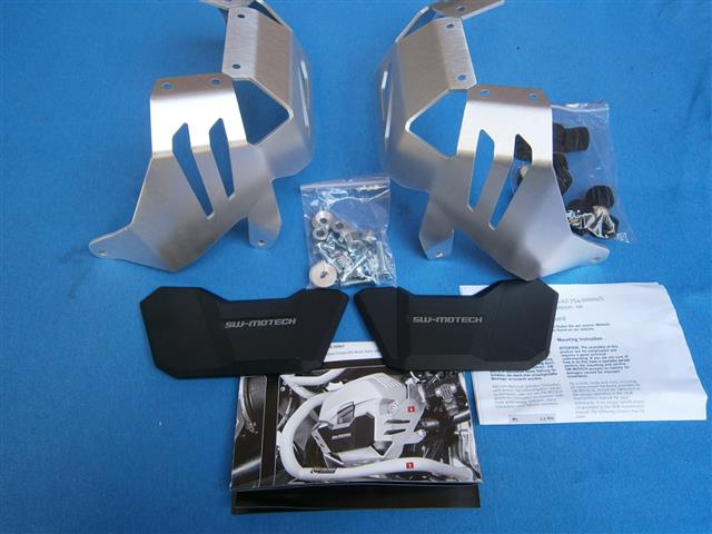 Zylinderschutzbügel silber Paar R1200R,GS,Adventure,NIne T. Satz mit Einbauanleitung