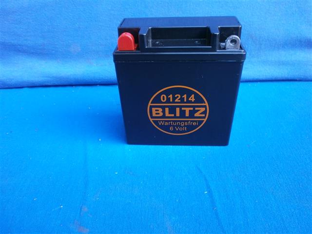 Batterie R26,27 6 Volt 12AH Blitz wartungsfrei
zzgl. Euro 7,50 Batteriepfand